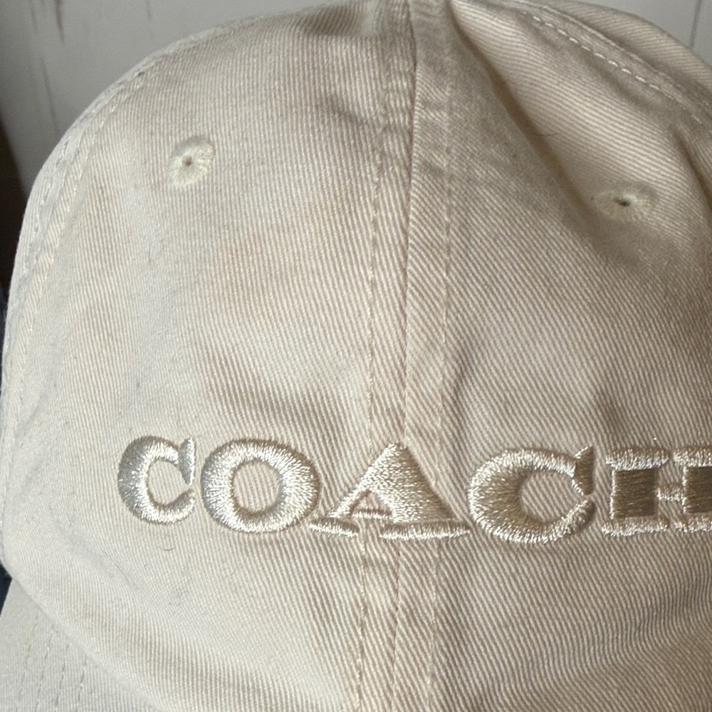 Coach Cream Embroidered Logo Baseball Cap - Picture 9 of 11
